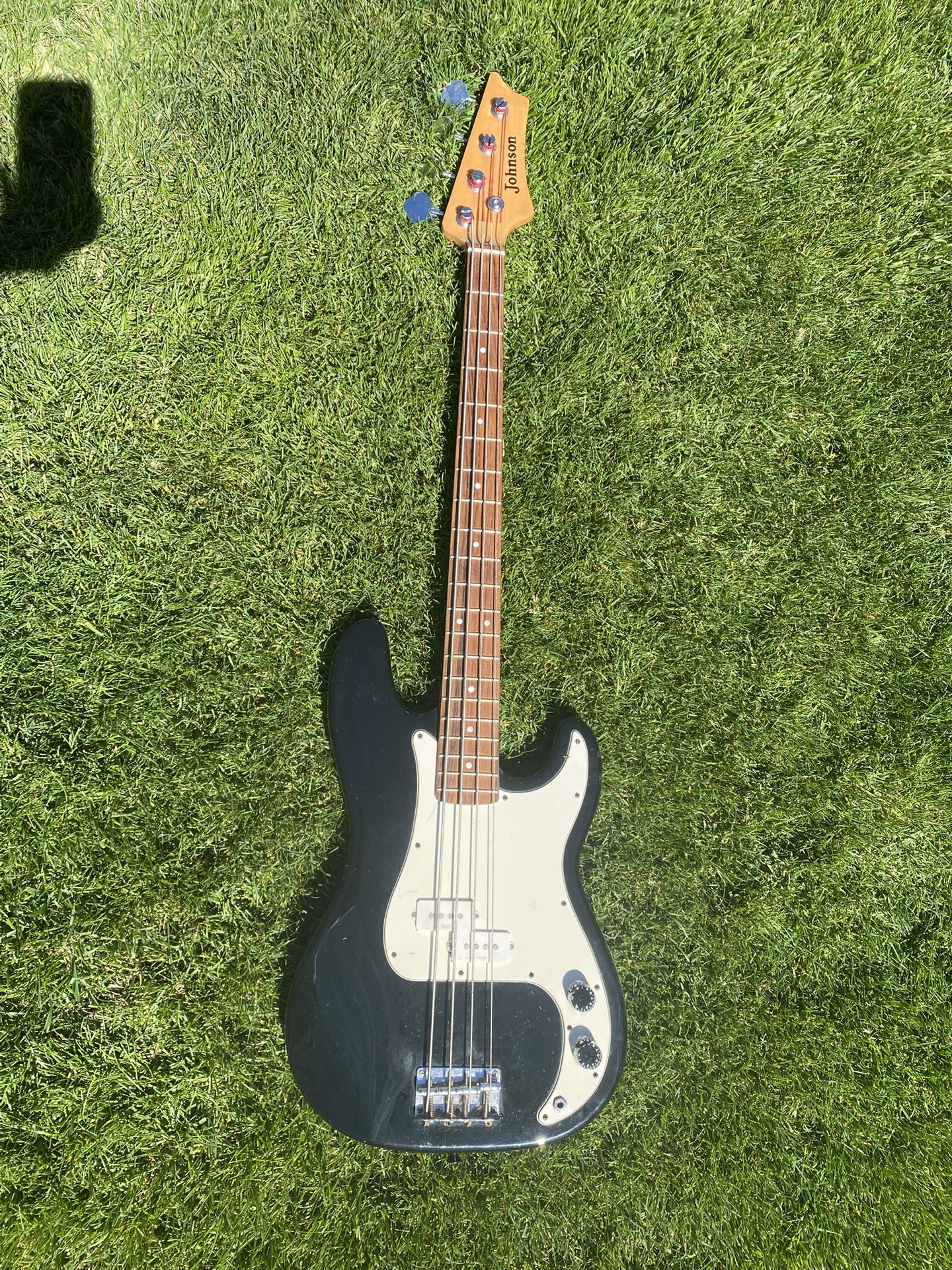 Johnson Electric Bass Guitar And Amp