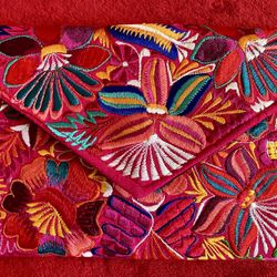 Embroidered FLORAL CLUTCH HAND SHOULDER BAG Mexican Artisan Red PINK ‼️ NEW ‼️ 10"x7"x1" ‼️ See HUGE Collection Of UNIQUE Items Here ... 