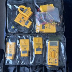 Fieldpiece HB74 Meter With 6 Extra Accessory Heads 