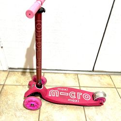 Girls Pink MICRO SCOOTER- Great Condition (5-12 Ages) 