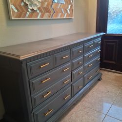 Dresser/ entry table / buffet/ tv stand/