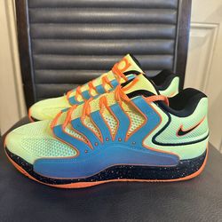 Brand New Nike KD 18 basketball 🏀 shoes Size 9.5 no box