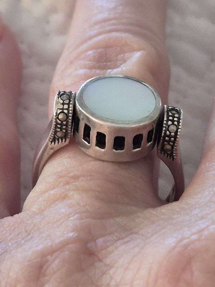 Vintage STERLING SILVER FLIP- OVER ONYX & MOP MARCASITES RING- SZ9
