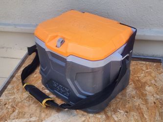 KLEIN TOOLS portable cooler
