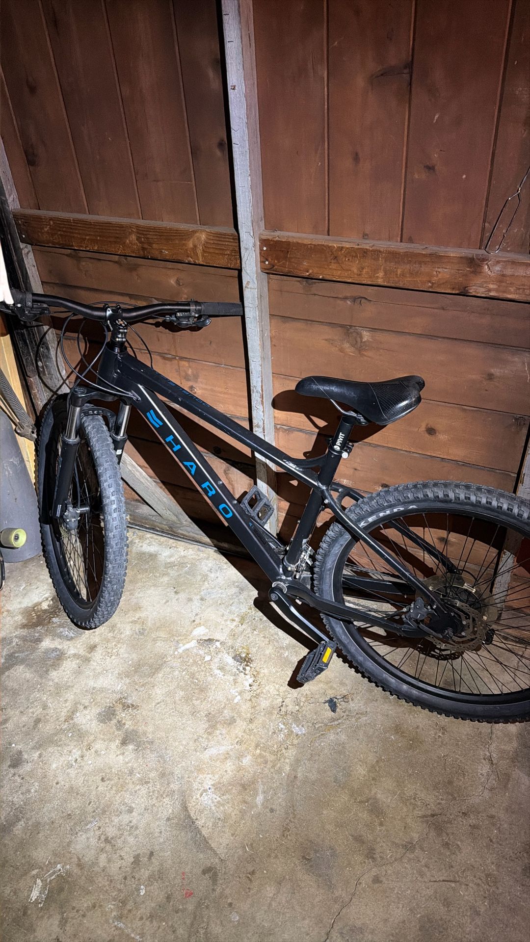 Haro Double Peak 27.5 Mountain Bike