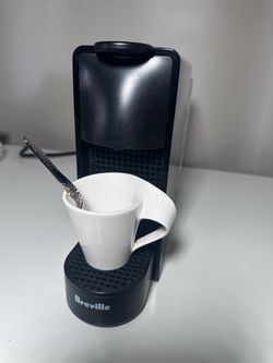 Cafetera NESPRESSO Breville
