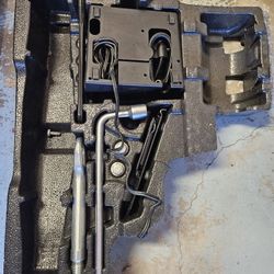 2011 Mercedes Benz GLK350 NEW Emergency Kit