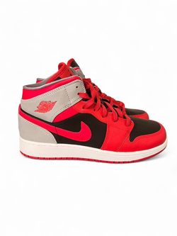 2013 Nike Air Jordan 1 Mid Fire Red Grey