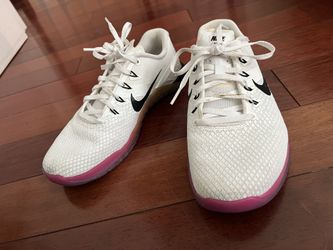 Women’s Nike Met on 4 XD