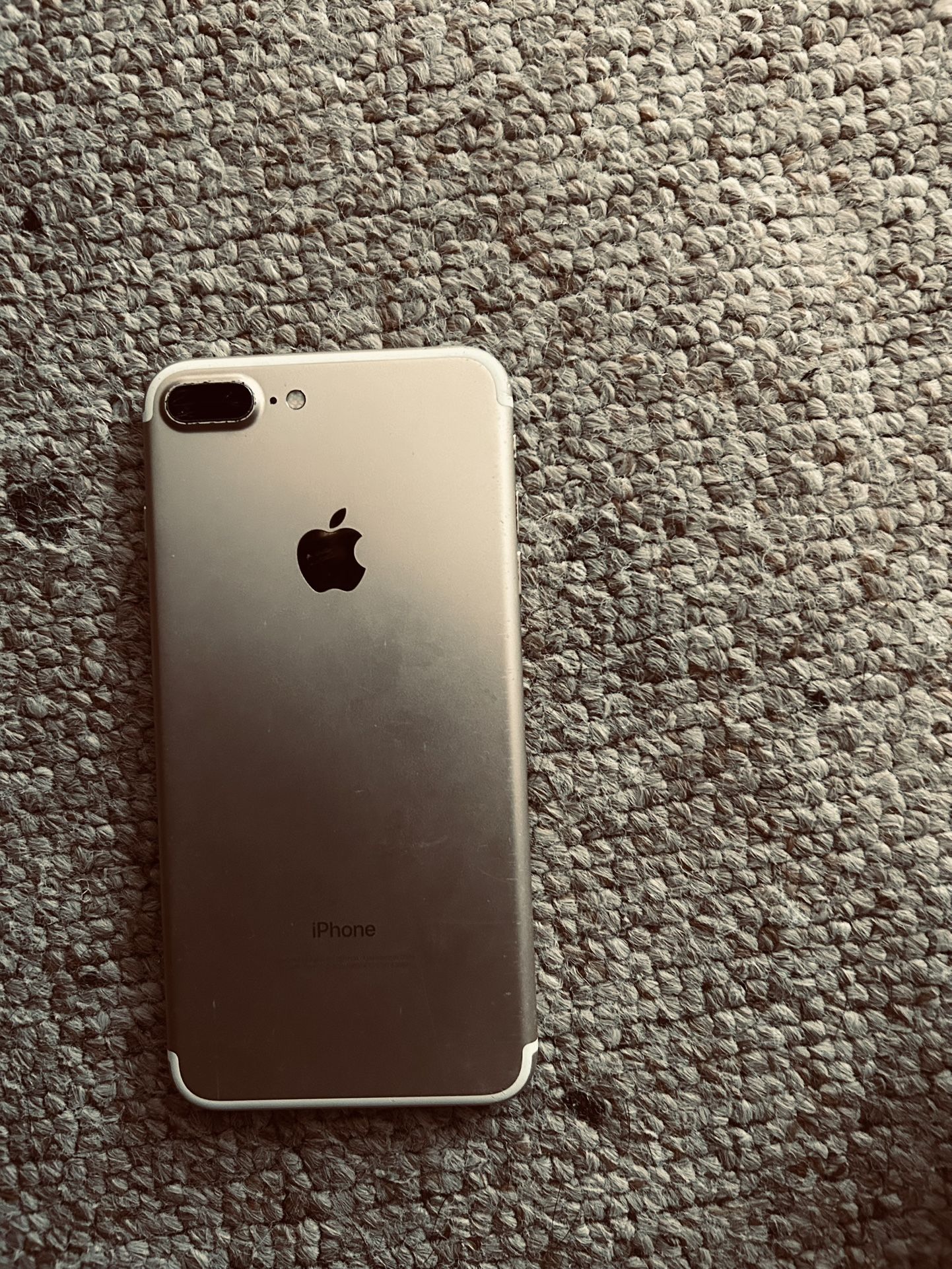 iPhone 7 With Accessories!