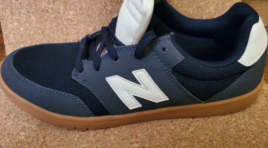 Mens Or Womens New Balance Casual Shoes