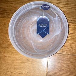 8.25” NWT Alabaster Glass Bowl
