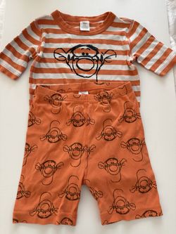 HANNA ANDERSSON PJs 🧡Size 10