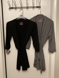 Women’s Robes … Read Description 