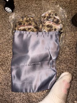 balenciaga fur slides