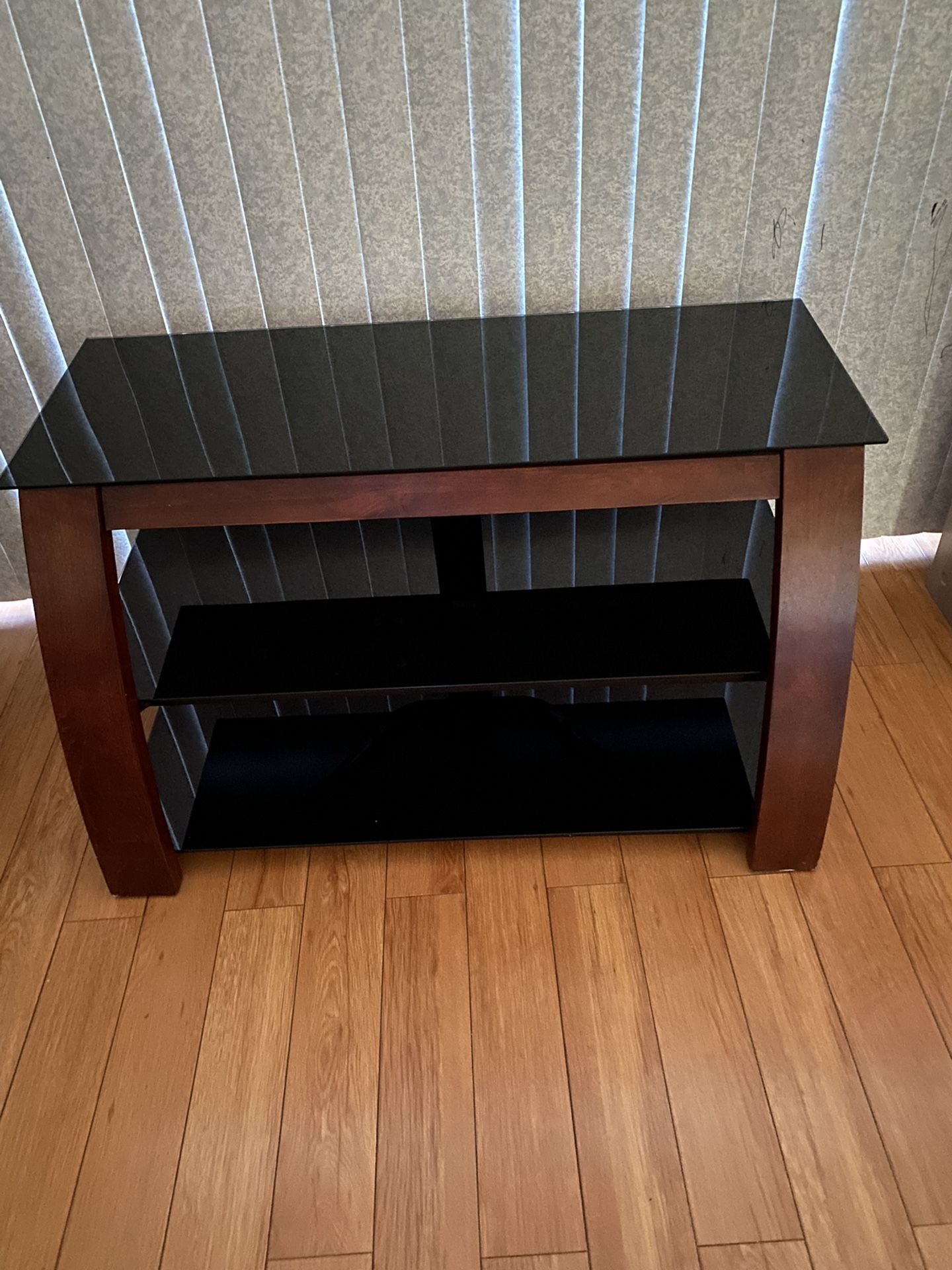 New Tv Stand $200