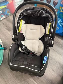 Graco SnugRide 35 Lite LX Infant Car Seat