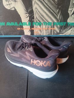 Hoka One One Clifton 9 Wide Shoes Womens Size 9.5 Black Running Sneakers
