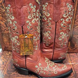 NEW REAL LEATHER LADIES COWBOY BOOTS AVAILABLE IN SIZE  5 , 5.5 , 6 , 6.5 , 7.5 , 8 , 9.5 , 11