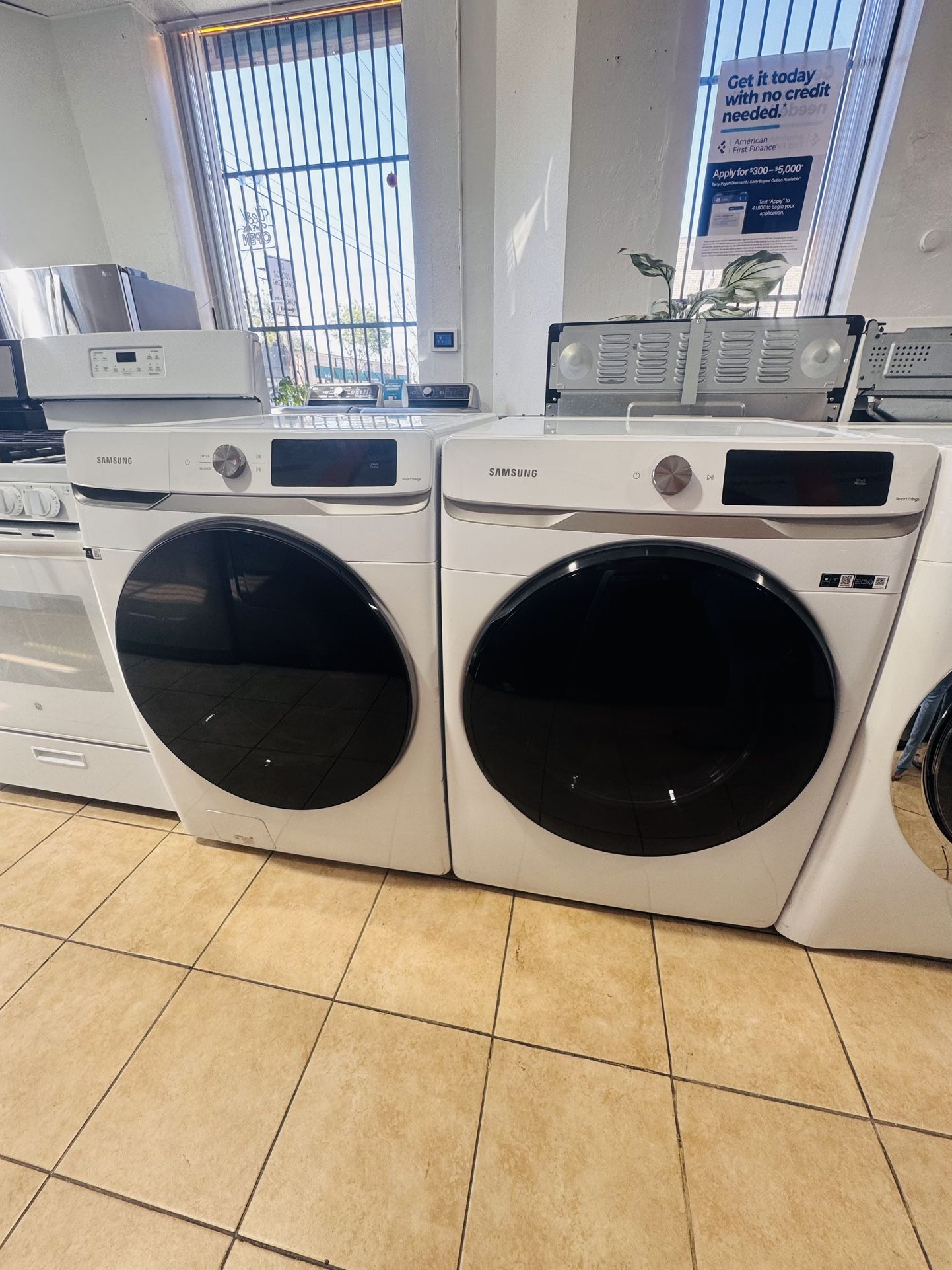 SAMSUNG WASHER AND DRYER