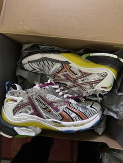 BALENCIAGA RUNNER