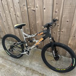 Bike (Mongoose Xr 250)