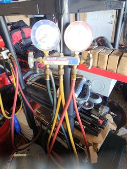 Yellow Jacket Charging Gauges