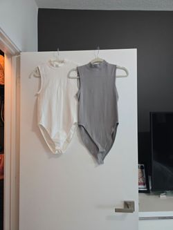 Sleeveless Mock Neck Bodysuit Set of 2 size S