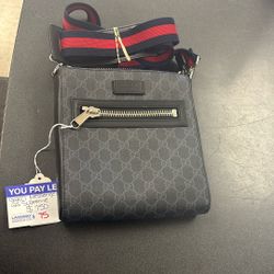 Gucci Shoulder Bag 