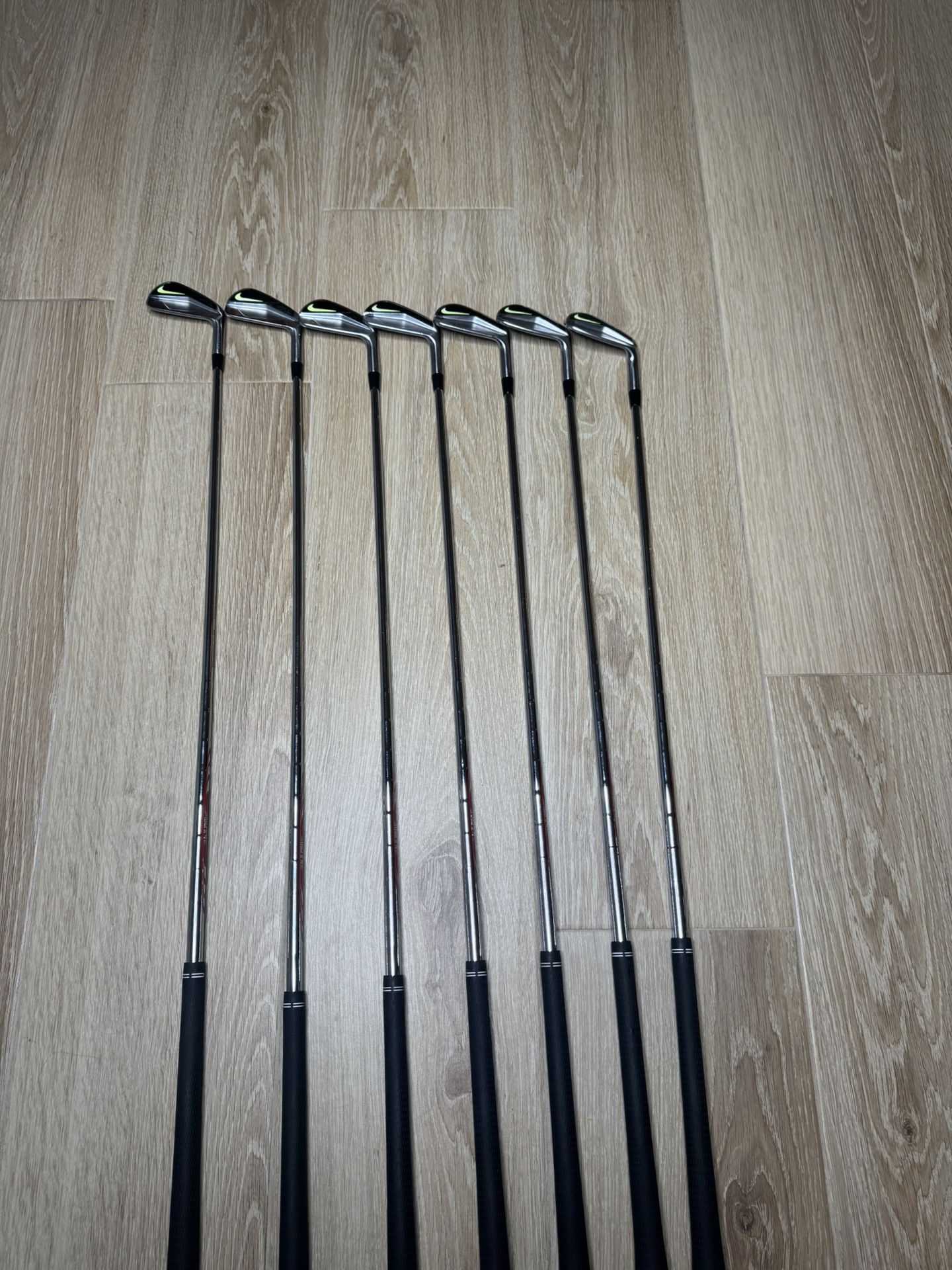 Nike Vapor Pro Irons (3-9). Regular flex shafts
