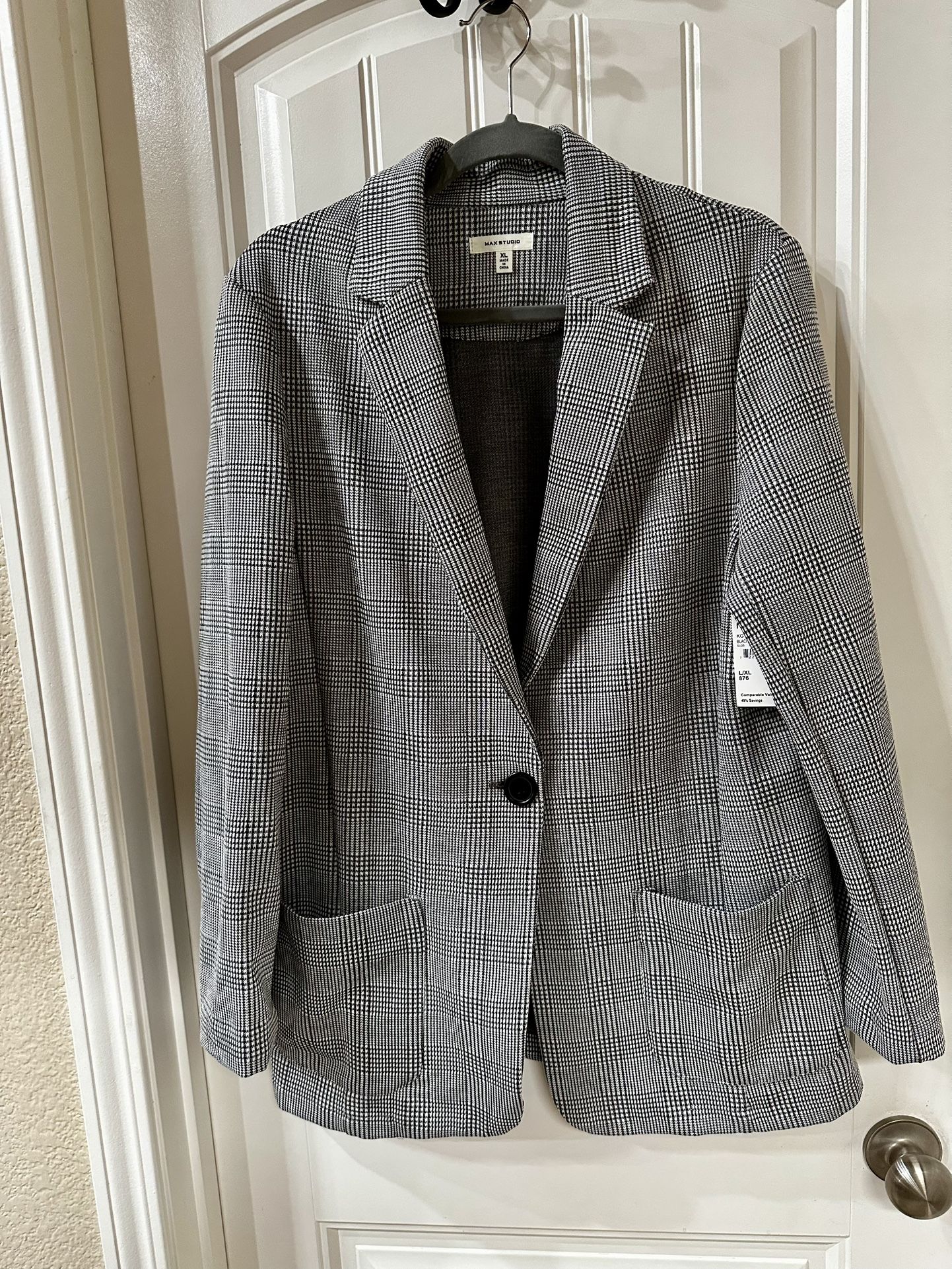 Women’s Max Studio Blazer- Size XL-New