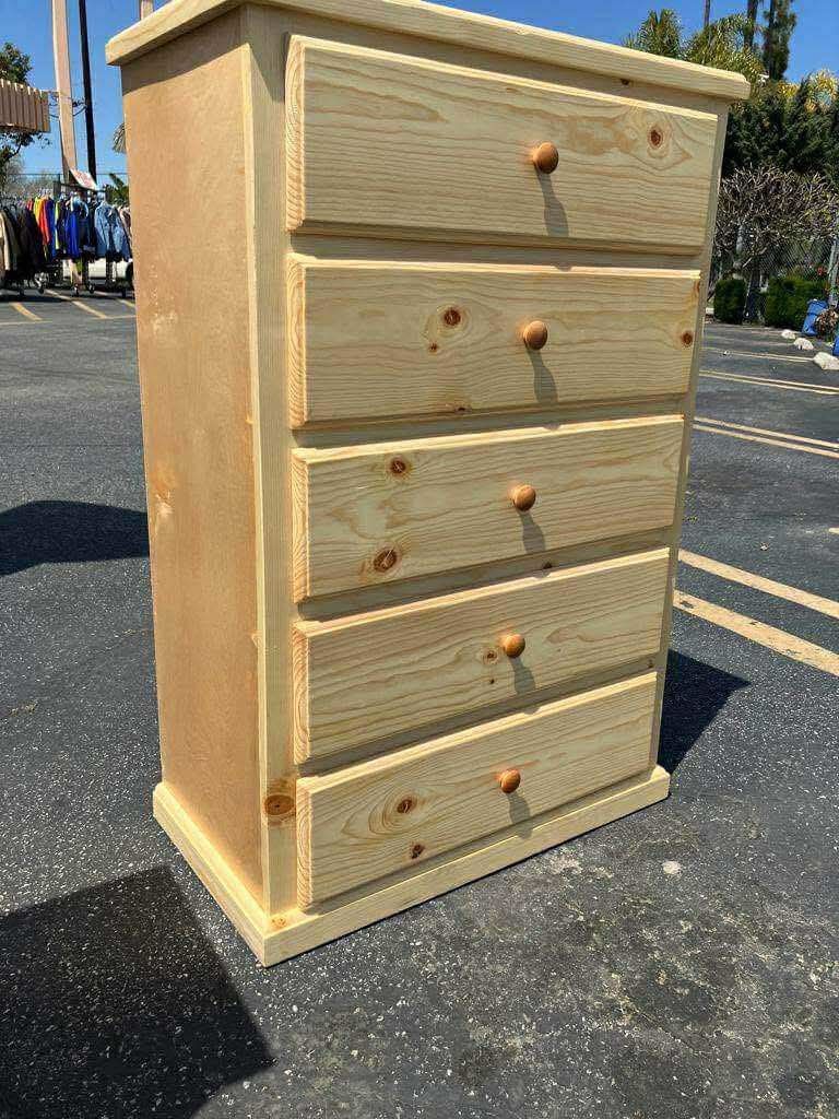 Dresser Pinewood 5 drawers