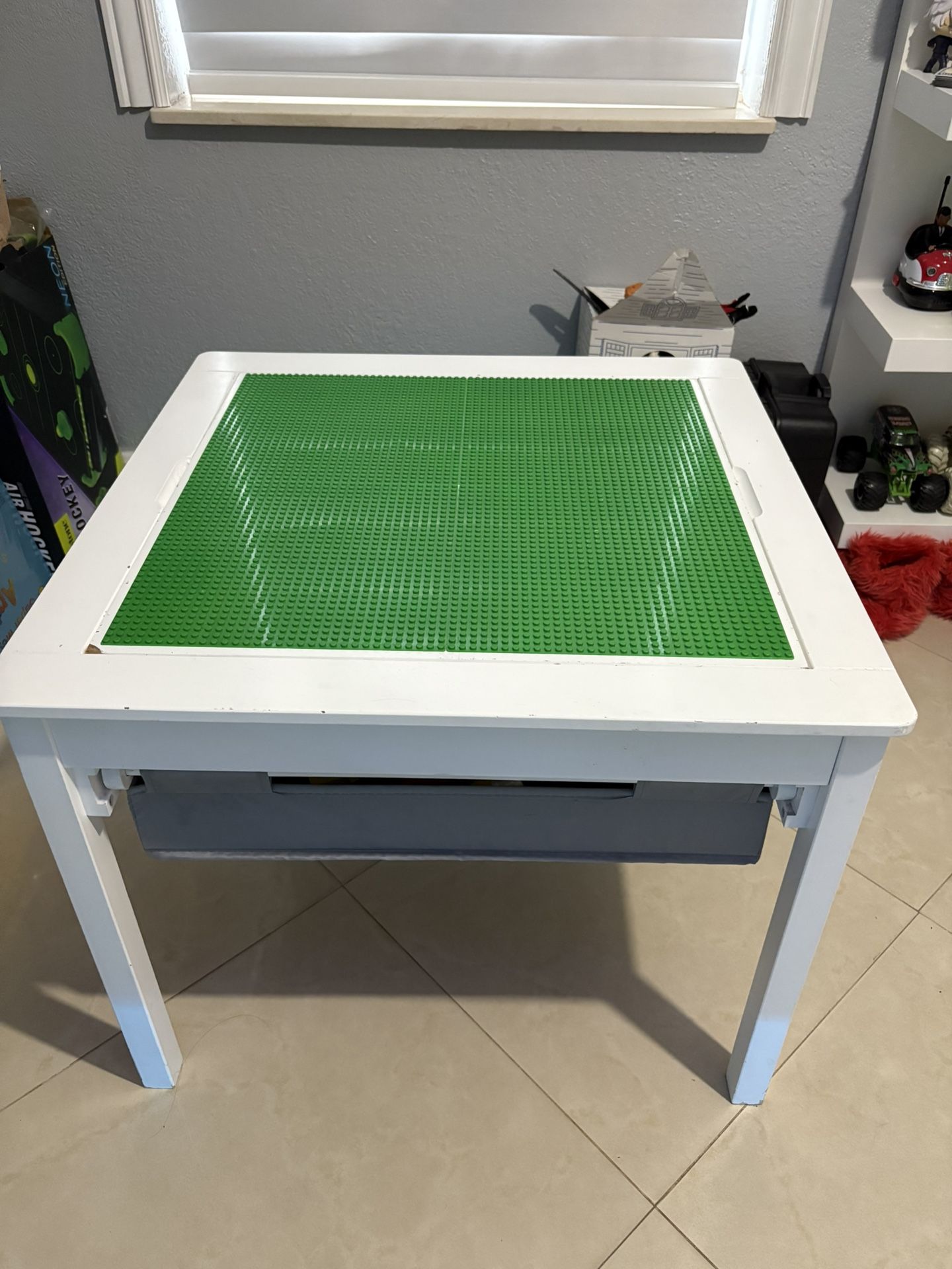 Lego Table 