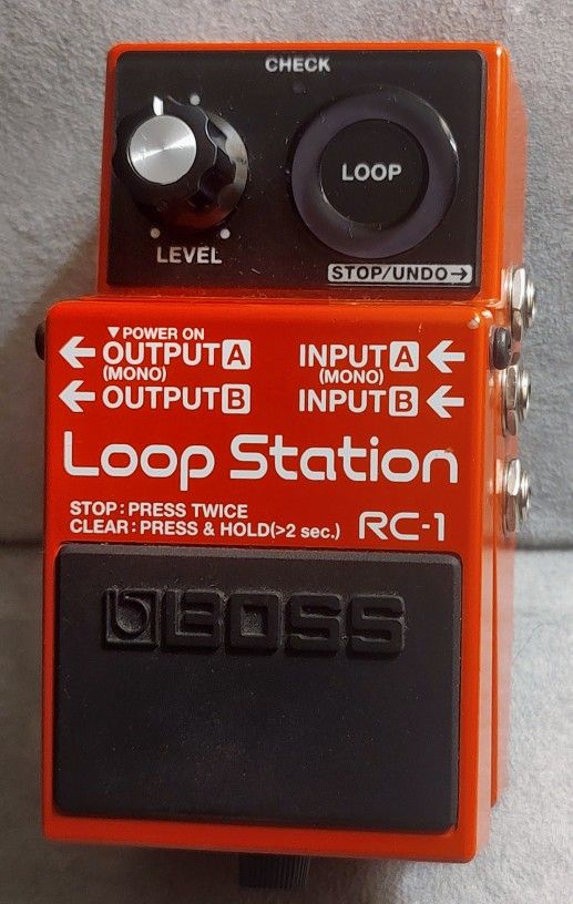 BOSS RC-1 Looper Pedal ( Like New)