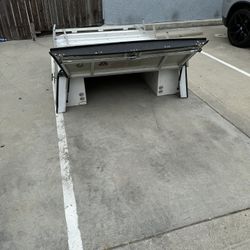 ARE DCU Camper Shell Toyota Tacoma 5’ & Chevy Colorado & GMC Canyon 