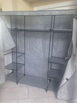 Portable closet