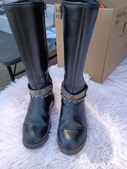 Girls boots