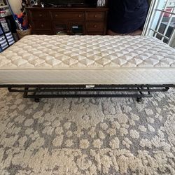 Metal Trundle With Mattress (Twin Size)