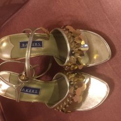 Glitz gold heals size 7