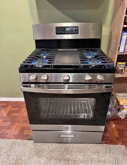 GE Stainless Steel 5 Burner stove
