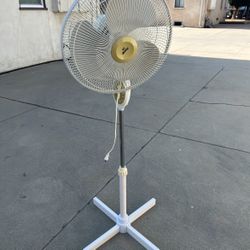 Standing Oscillating Fan Rotating Air Circulation Cooling