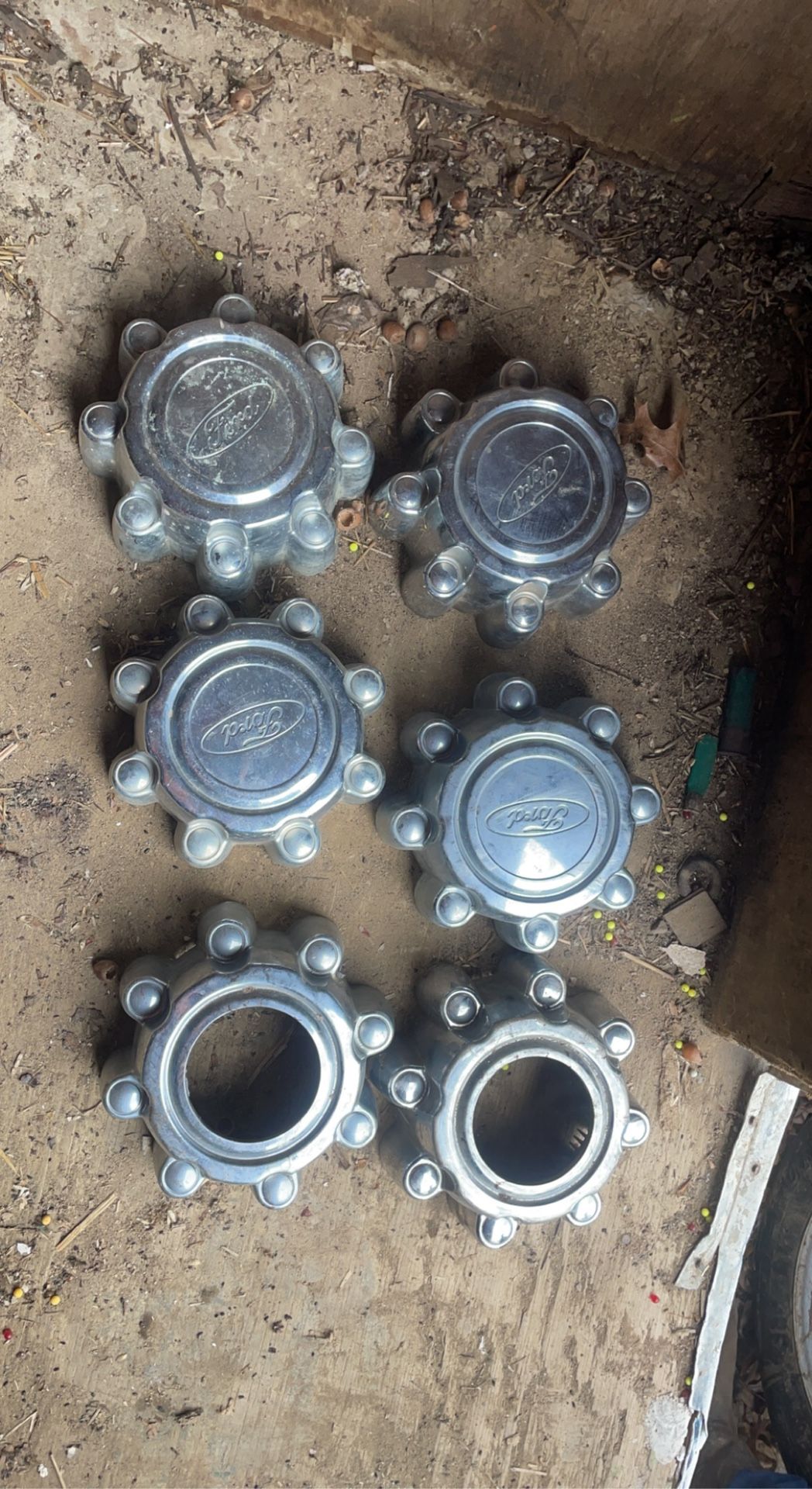 Ford F-250/f350 Center Caps