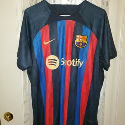 BRAND NEW WITH TAGS NIKE BARCELONA LEWANDOWSKI MEN'S JERSEY SIZE LARGE 