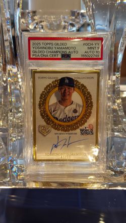 2025 Topps Gilded Yoshinobu Yamamoto