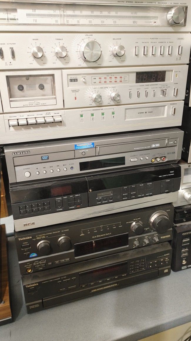 Vintage Sound Design Soundesign Receiver Tuner 8-track Cassette Player Silver Face Stereo Component Stack All In One