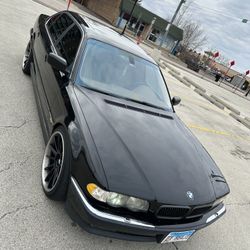 2000 BMW 740Li