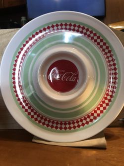 Coca Cola Chip platter and 2 plates