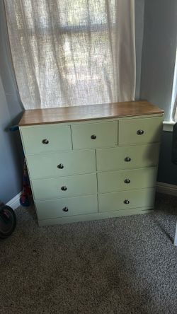 Kids dresser