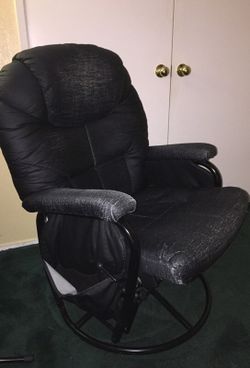 Reclineable rocking chair.