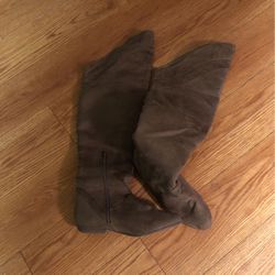 Ladies Tall Boots Like New Size  8